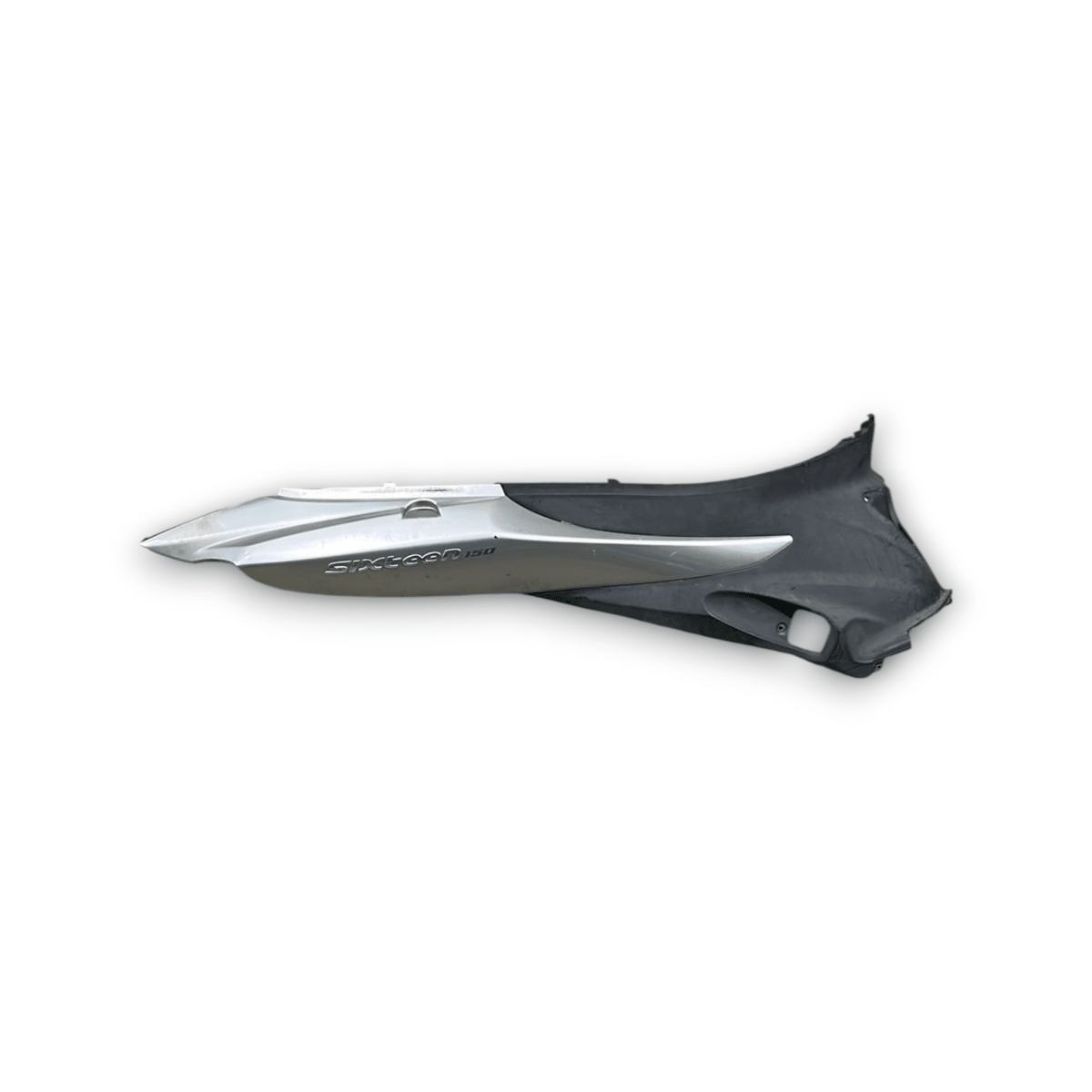 Carena laterale sinistra suzuki sixteen (2007 > 2014) - F&P CRASH SRL - Ricambi Usati