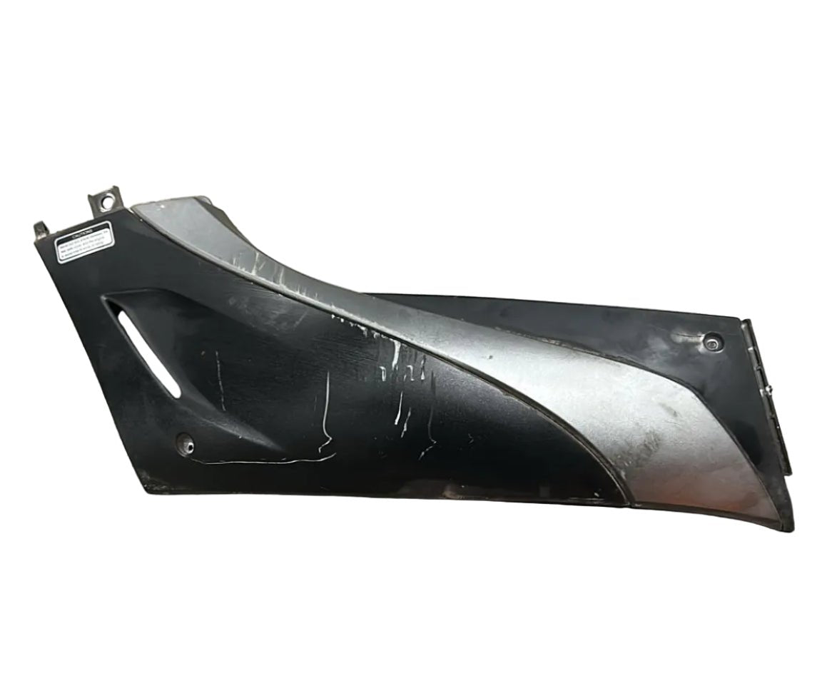 Carena sottopedana laterale destra kymco people s (2018 > 2020) - F&amp;P CRASH SRL - Ricambi Usati