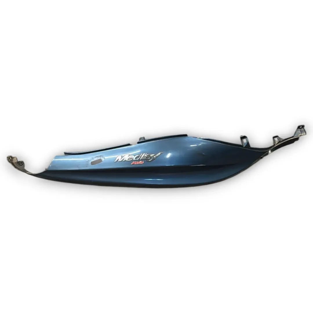 Carenatura anteriore laterale destra Piaggio Medley 2021–2025 OEM 1B006364 - F&P CRASH SRL - Ricambi Usati