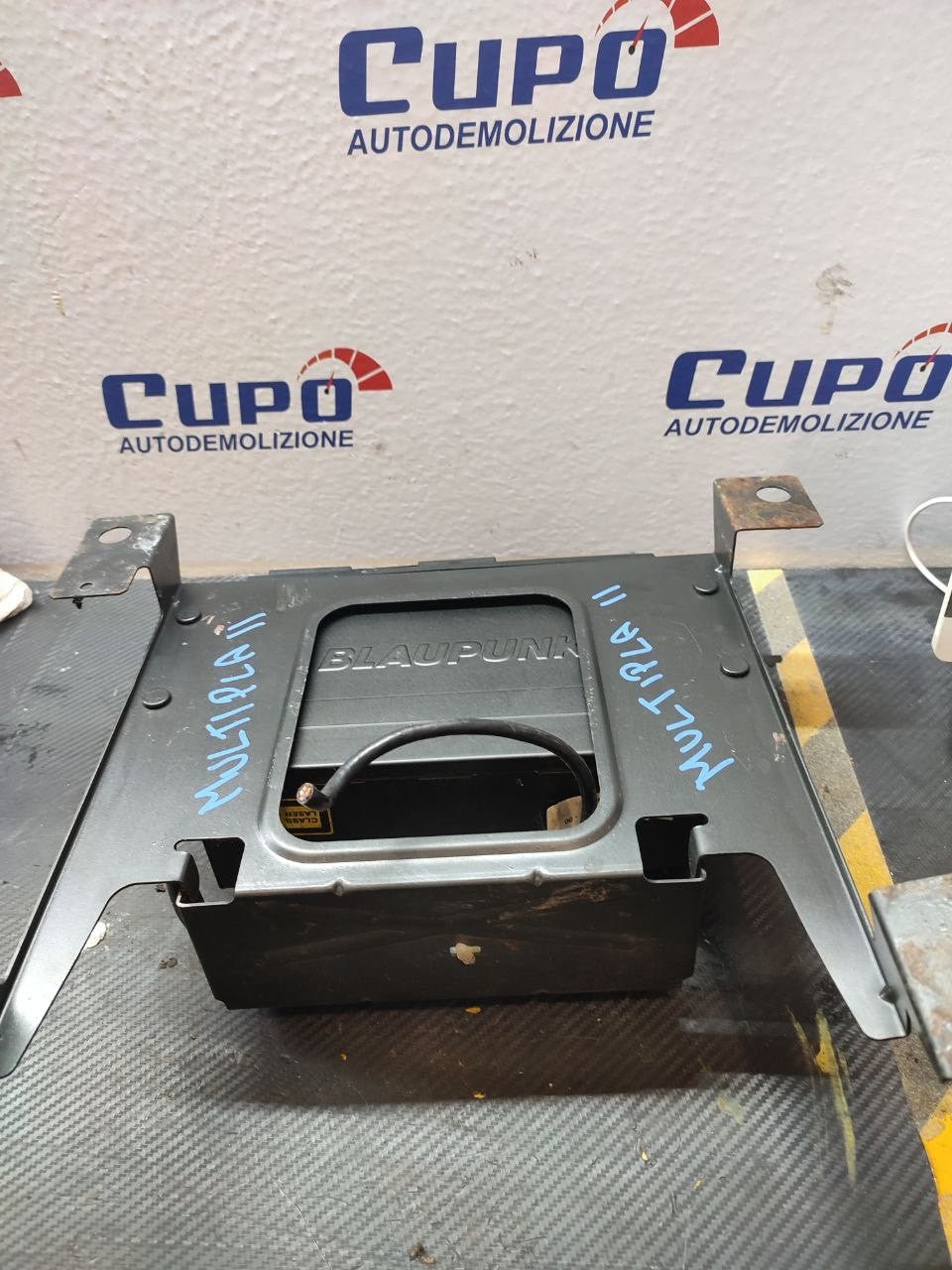 Caricatore cd lettore Fiat Multipla II cod 465593510 - F&P CRASH SRLS - Ricambi Usati