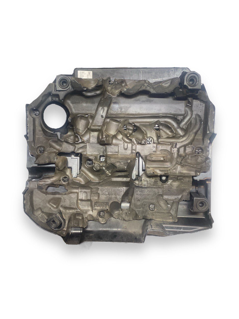 Carter Copri motore Audi A3 8V 2.0TDi ( 2017 ) cod. 04L103954T - F&P CRASH SRLS - Ricambi Usati