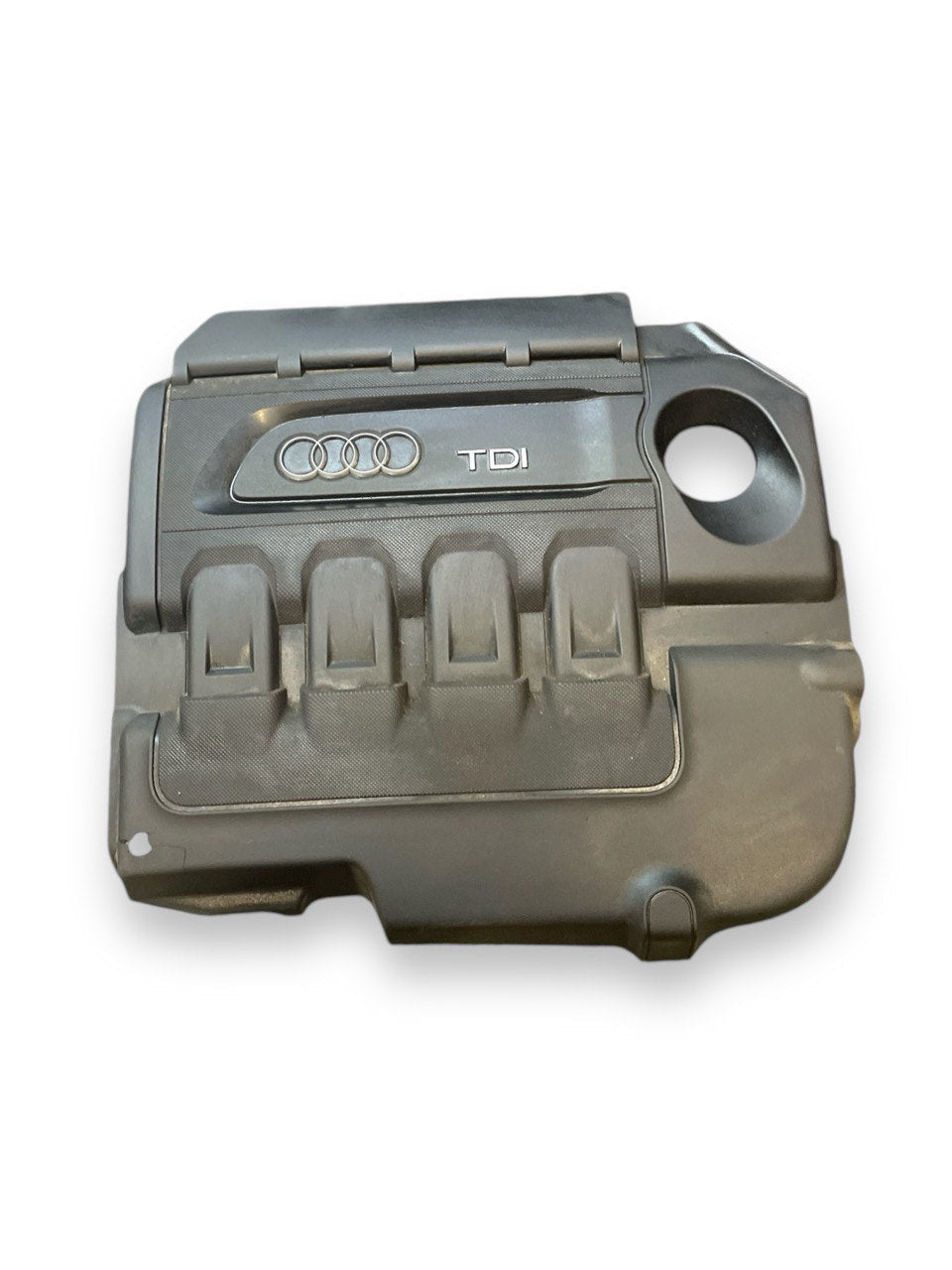 Carter / Copri motore Audi A3 8V 2.0TDi cod:04L103954T (2017>) - F&P CRASH SRLS - Ricambi Usati