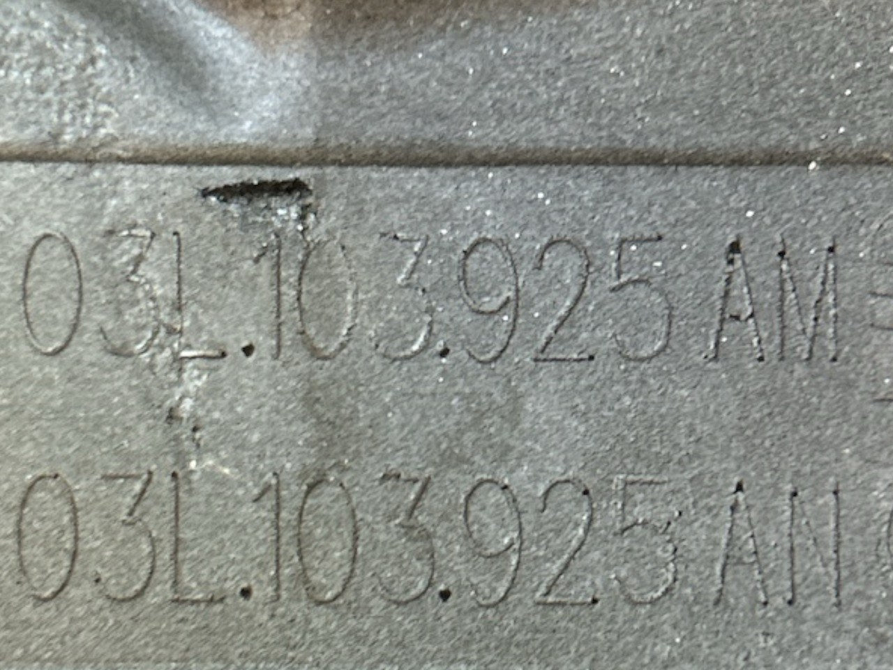 Carter / Copri Motore Volkswagen Golf VI 2.0 Diesel (2008 > 2012) cod . 03L103925AM - F&P CRASH SRLS - Ricambi Usati