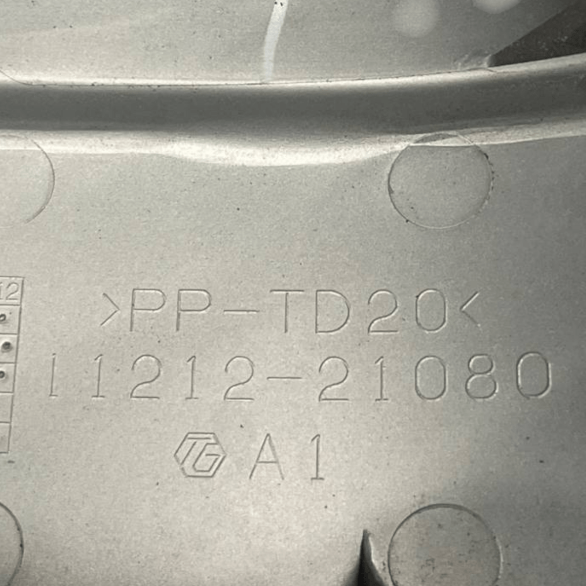 Carter Coprimotore Toyota Yaris III 1.5 Benzina - Hybrid (2011 al 2019) cod: 11212 - 21080 - F&P CRASH SRLS - Ricambi Usati