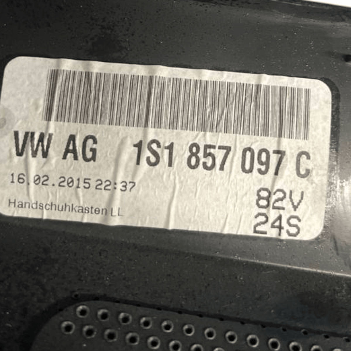 Casetto / Vano Portaoggetti Volkswagen Up (2011 al 2024) cod: 1S1857097C - F&P CRASH SRLS - Ricambi Usati