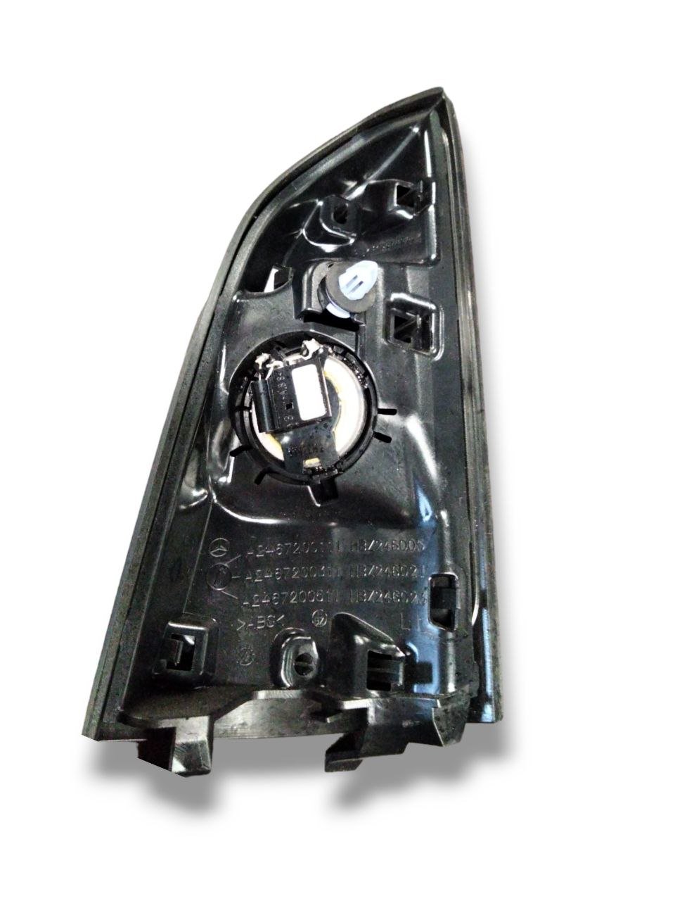 Cassa autoparlante/tweeter Mercedes - Benz Classe B W246(2012 - 2018)cod.A2467200111 anteriore sinistro - F&P CRASH SRLS - Ricambi Usati