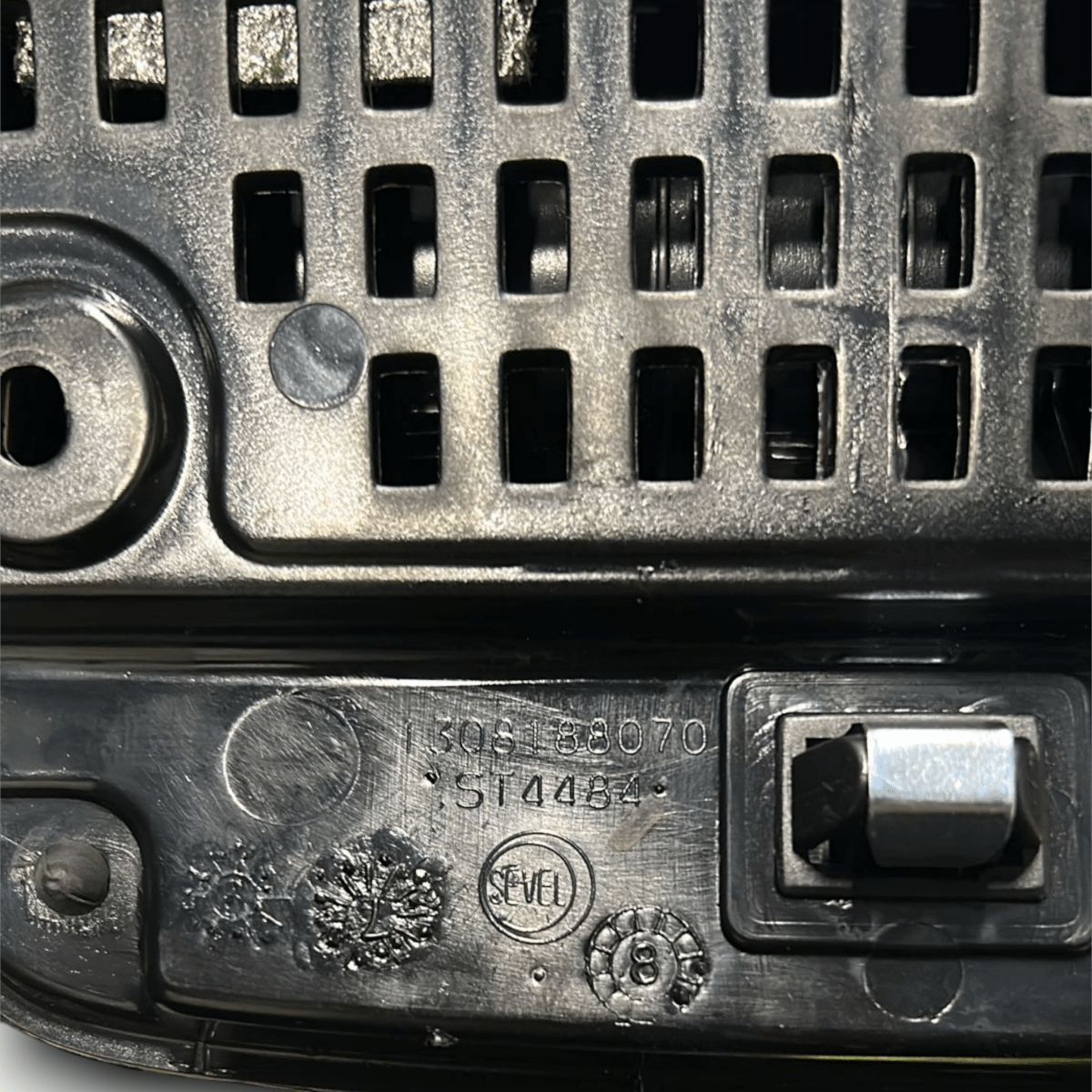 Cassetto porta oggetti citroen jumper cod:1308188070 (2014 >) - F&P CRASH SRL - Ricambi Usati