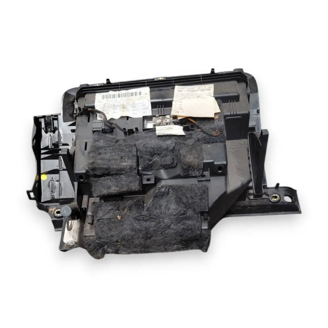 Dettaglio Cassetto portaoggetti Audi A1 8X 2010–2019 cod. 8X1 800 375 E - foto 3