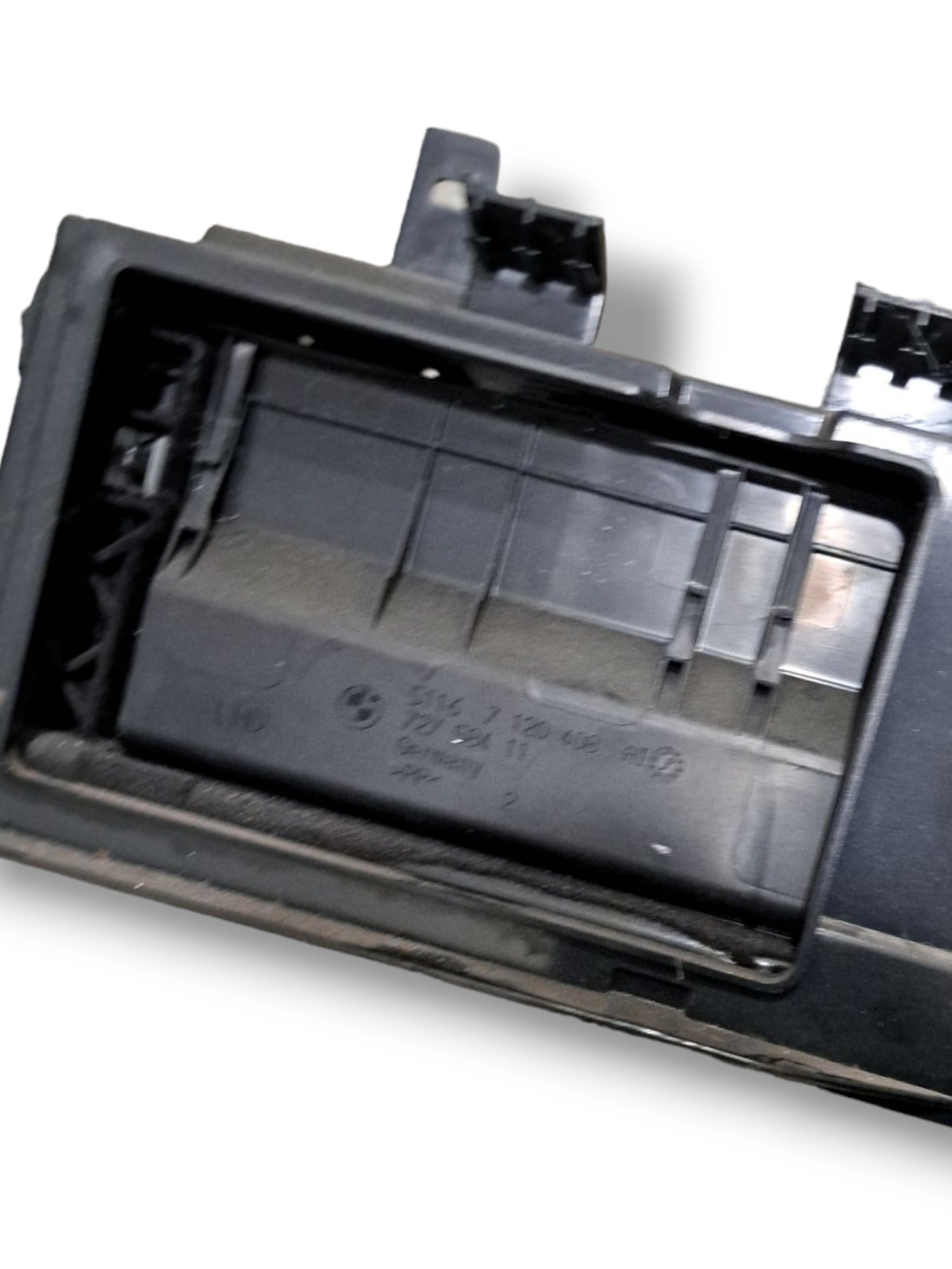 Cassetto portaoggetti BMW Serie 3 E90 COD:51167120408 - F&P CRASH SRLS - Ricambi Usati