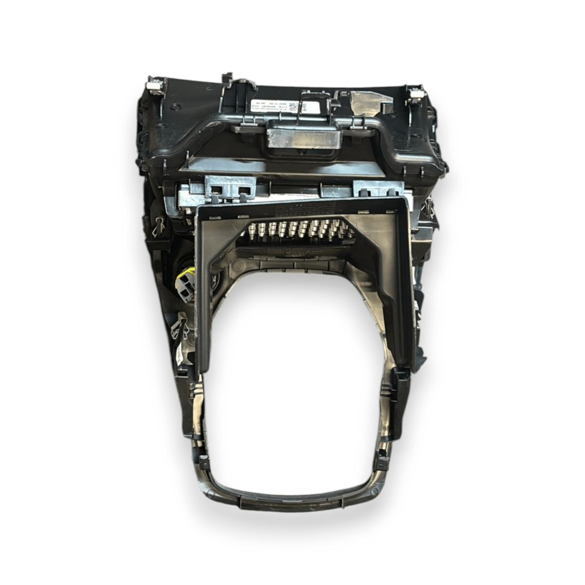 Cassetto portaoggetti console centrale ford puma cod:l1bt - s044c82 - cfw (2019 - ) + ricarica wireless - F&P CRASH SRL - Ricambi Usati