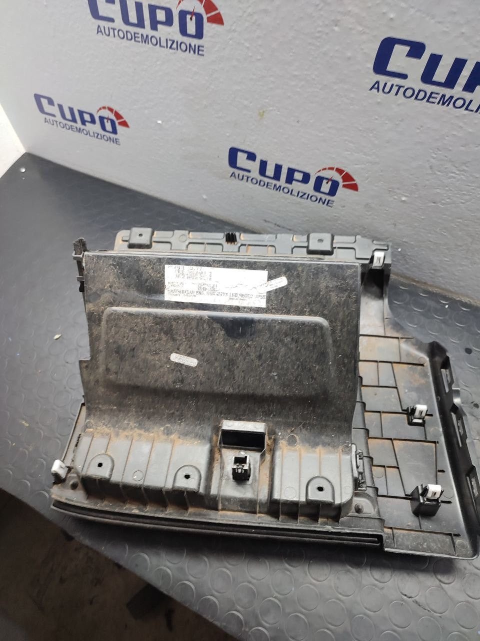 Cassetto portaoggetti Jeep Compass II - F&P CRASH SRLS - Ricambi Usati