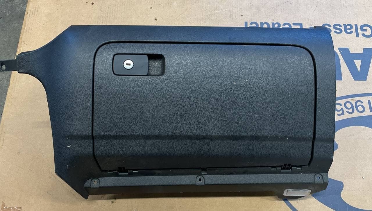 Cassetto portaoggetti Volkswagen Golf mk6 - F&P CRASH SRLS - Ricambi Usati