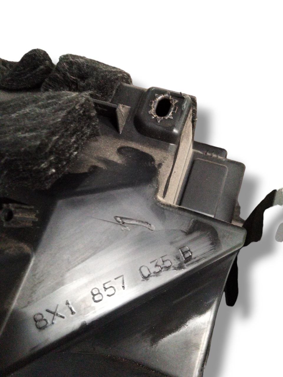 Cassetto / Vano Porta oggetti Audi A1 8X (2010 - 2018)cod.8X1857035B - F&P CRASH SRLS - Ricambi Usati