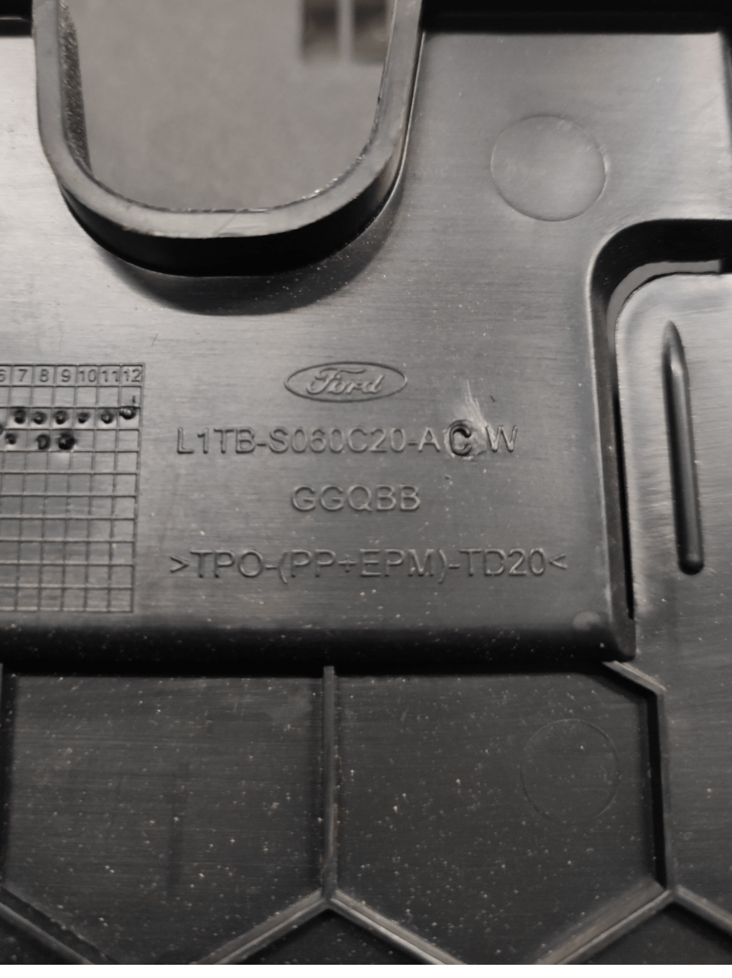 Cassetto / Vano Porta Oggetti Ford Puma COD:L1TB - S060C20 (2019>) - F&P CRASH SRLS - Ricambi Usati