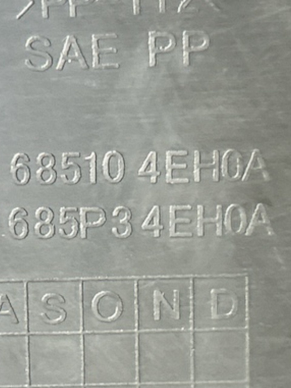 Cassetto / Vano Porta Oggetti Nissan Qashqai (J11) (2014 > 2021) cod.685204EH0A cod.685104EH0A - F&P CRASH SRLS - Ricambi Usati