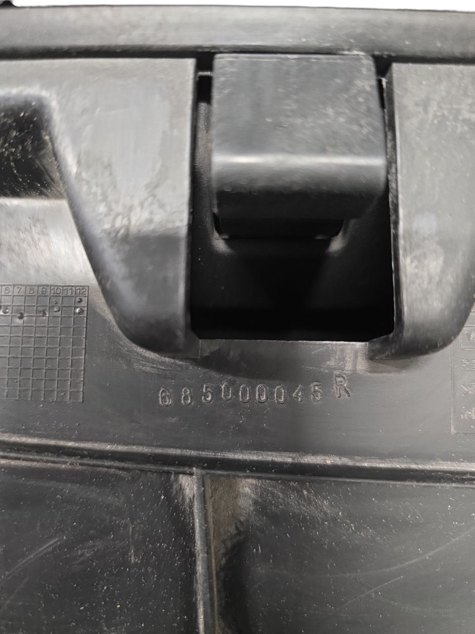 CASSETTO VANO PORTA OGGETTI RENAULT MASTER III (2014 - 2019) Cod : 685000045R - F&P CRASH SRLS - Ricambi Usati