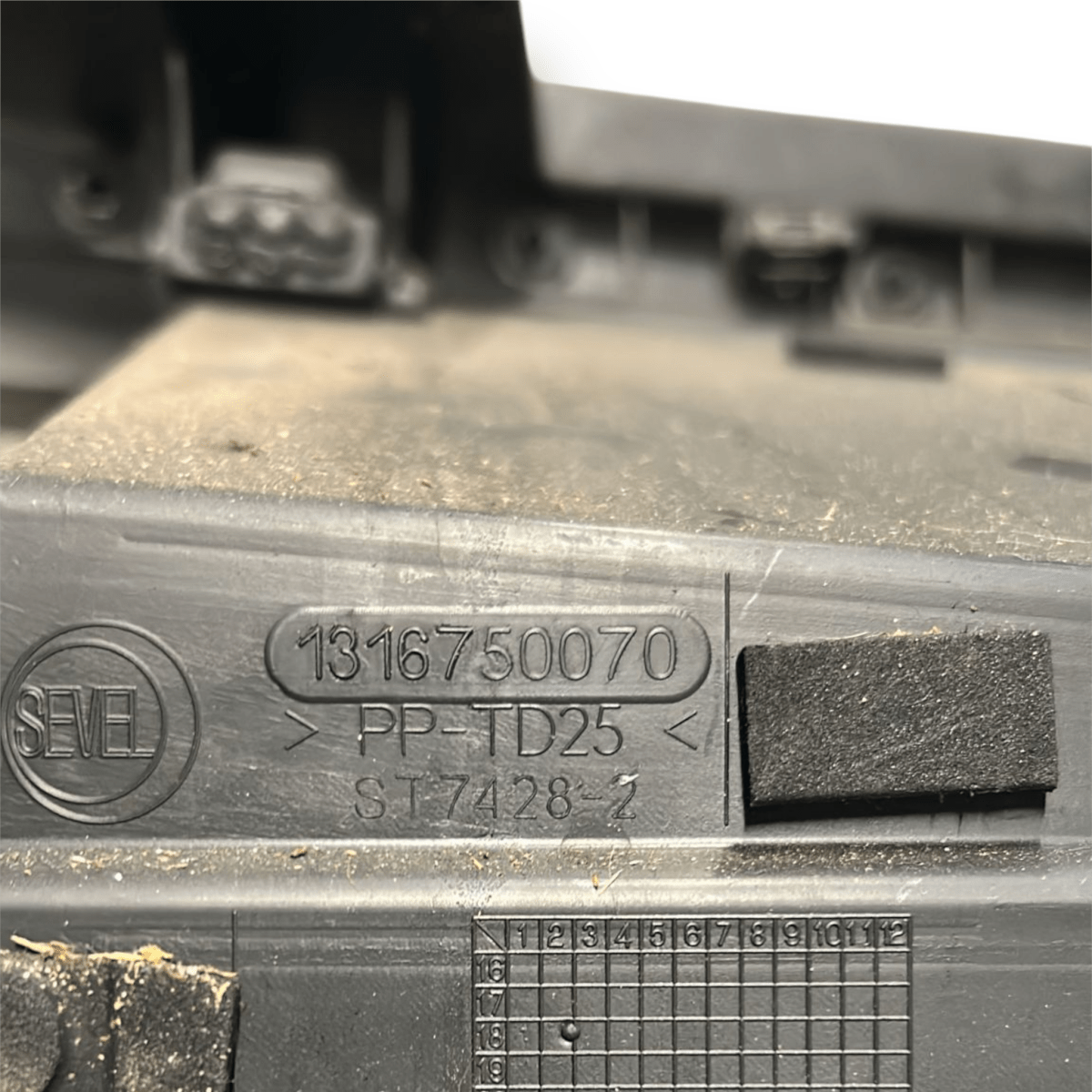 Cassetto / vano portaoggetti citroen jumper cod:1316750070 (2014 >) - F&P CRASH SRL - Ricambi Usati