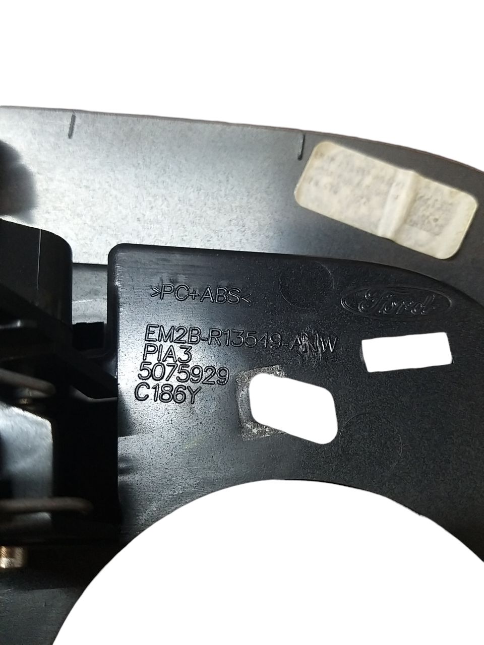 Cassetto / Vano Portaoggetti Cruscotto Centrale Ford S-Max ( 2015 - 2020 ) Cod : EM2B-R12549ANW - F&P CRASH SRLS - Ricambi Usati