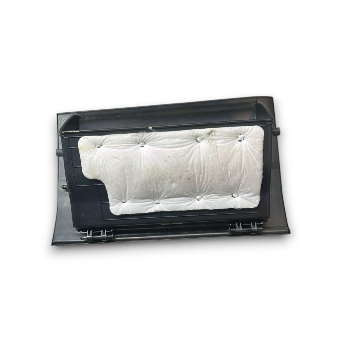 Cassetto / Vano Portaoggetti Kia Sportage IV (QL) cod.84510 - F1000 (2016 > 2021) - F&P CRASH SRLS - Ricambi Usati