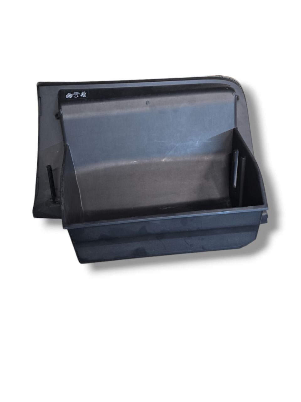 Cassetto / Vano Portaoggetti Nissan X-Trail ( 2014 - 2020 ) Cod : 685104CC0A - F&P CRASH SRLS - Ricambi Usati