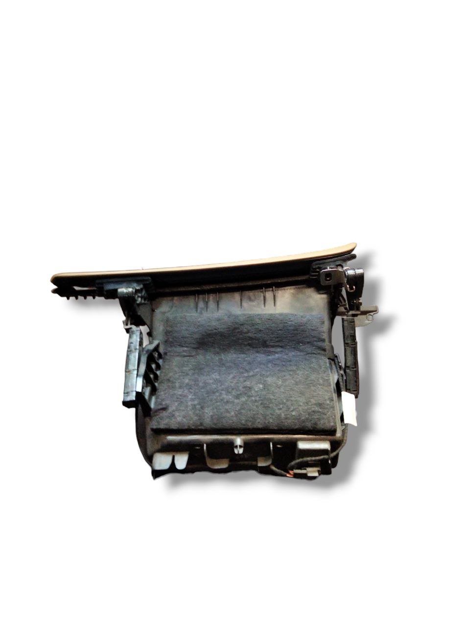 Cassetto / Vano Portaoggetti Opel Zafira C (2015-2019) cod. 13351704 - F&P CRASH SRLS - Ricambi Usati