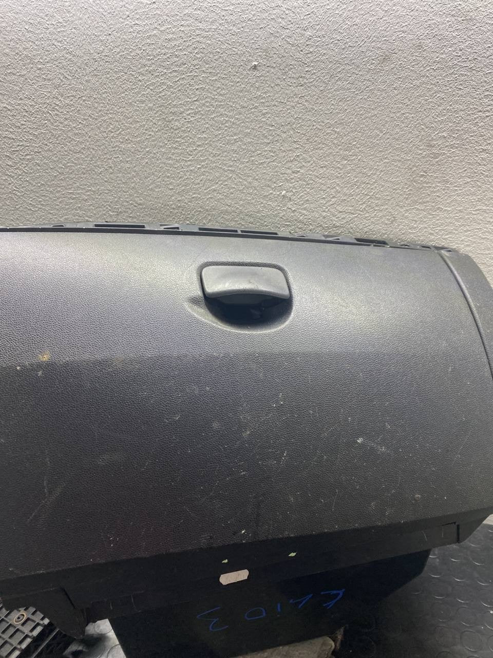 Cassetto vano portaoggetti Renault clio III cod:8200310691 - F&P CRASH SRLS - Ricambi Usati