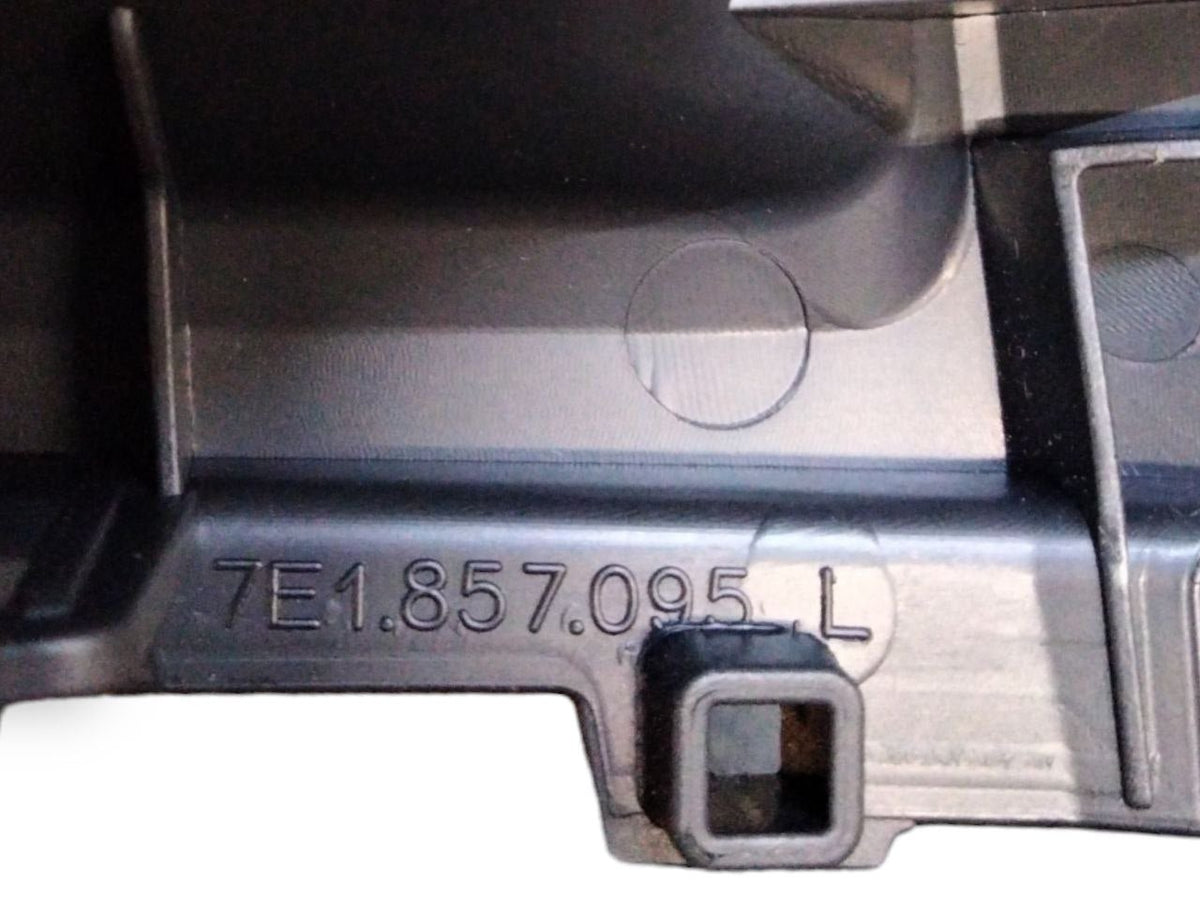 Cassetto / Vano Portaoggetti Transporter (2015>) cod.7E1857095L - F&P CRASH SRLS - Ricambi Usati