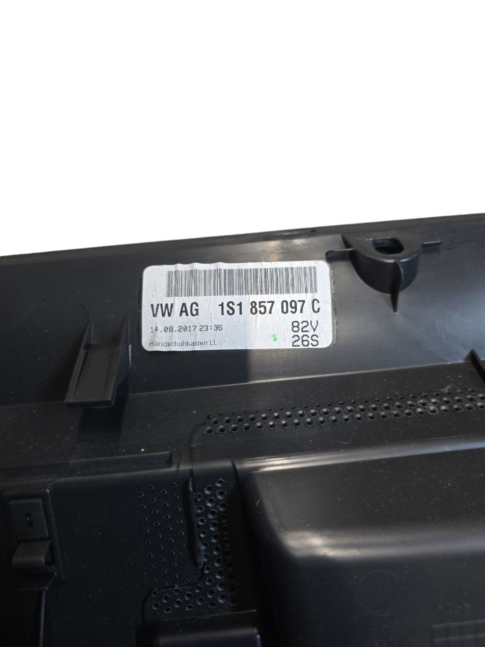 Cassetto / Vano Portaoggetti Volkswagen Up ( 2012 > ) Cod : 1S1857097C - F&P CRASH SRLS - Ricambi Usati