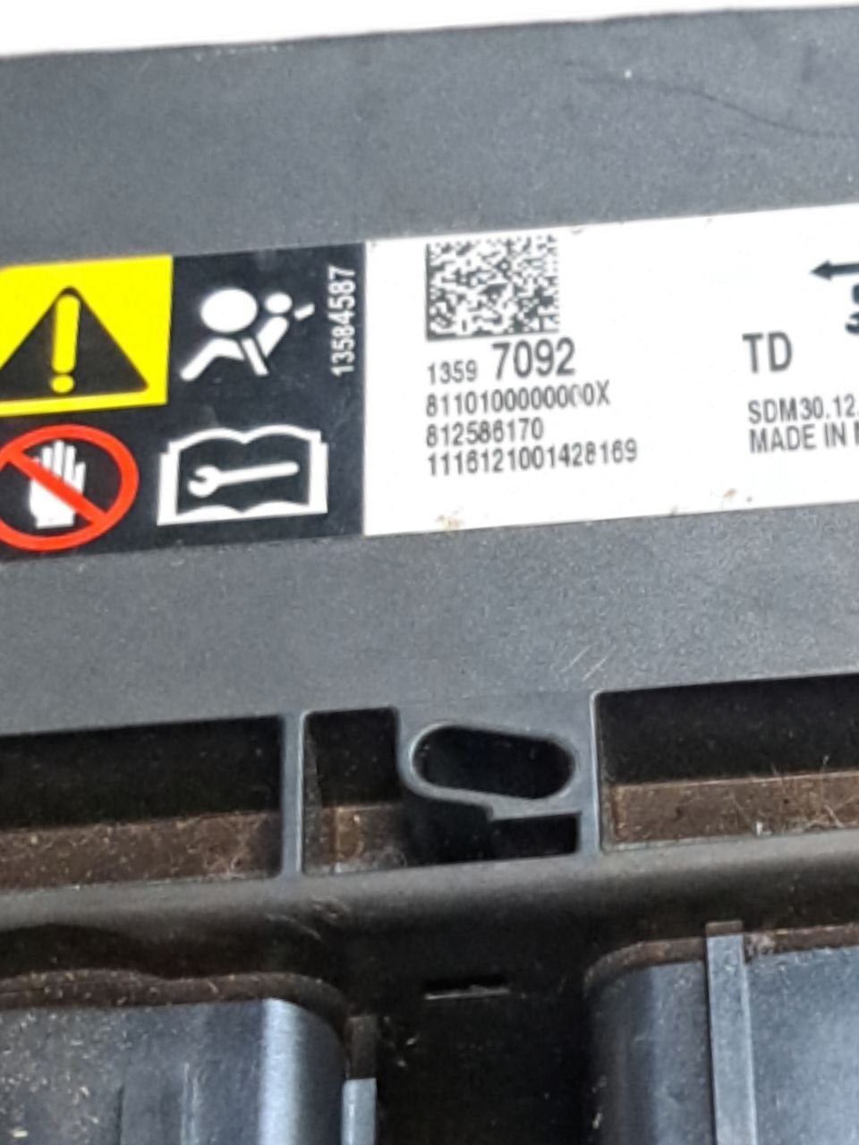 Centralina airbag Opel Corsa E (2015>) COD:13597092 - F&P CRASH SRLS - Ricambi Usati