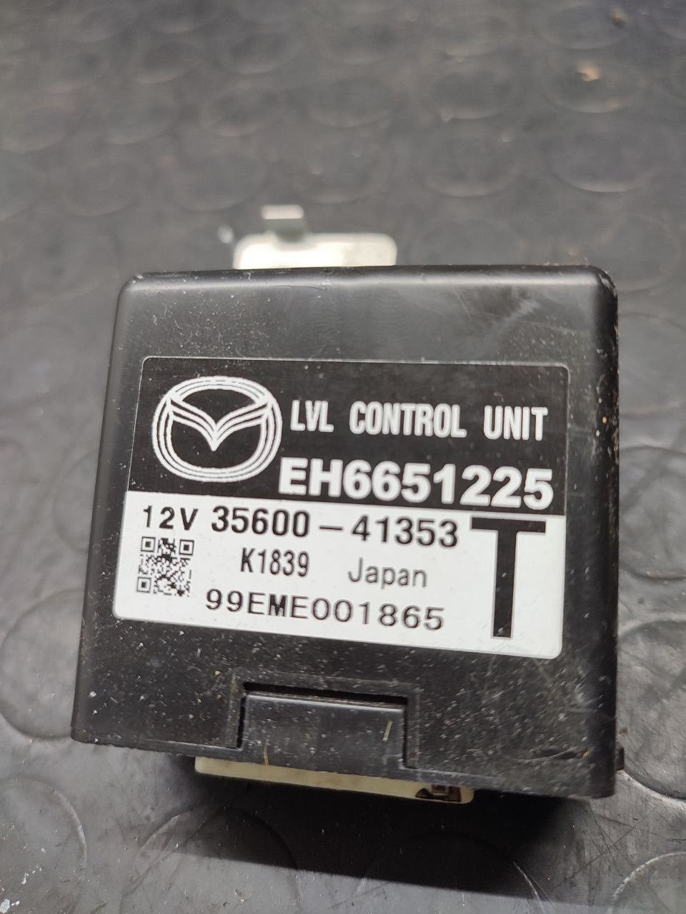 Centralina altezza fari Mazda Cx-7 cod eh6651225 - F&P CRASH SRLS - Ricambi Usati