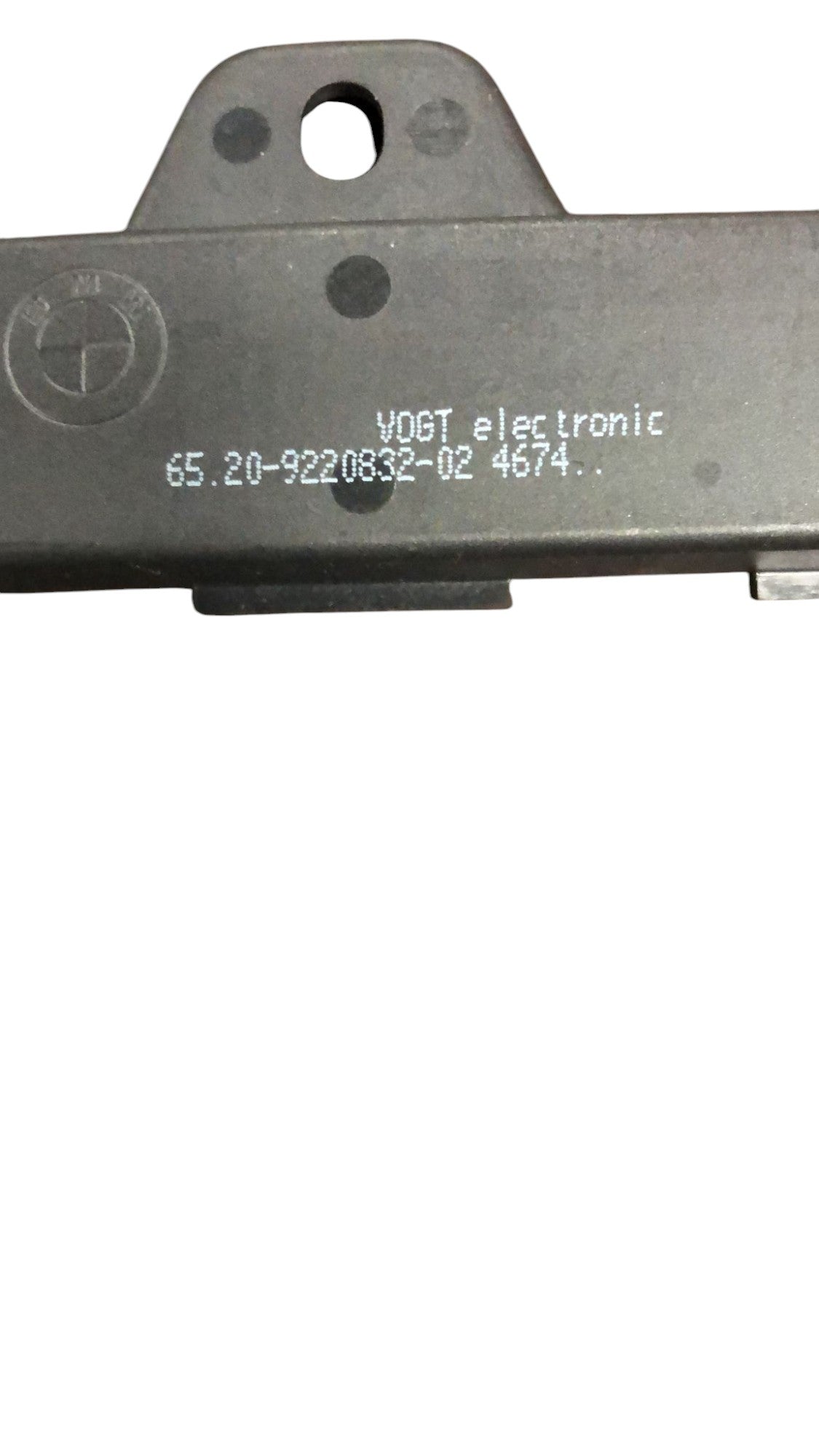 Centralina Amplificatore Antenna Keyless Bmw X1 f48 (2015 > 2023) cod:65.20 - 9220832 - 02 - F&P CRASH SRLS - Ricambi Usati
