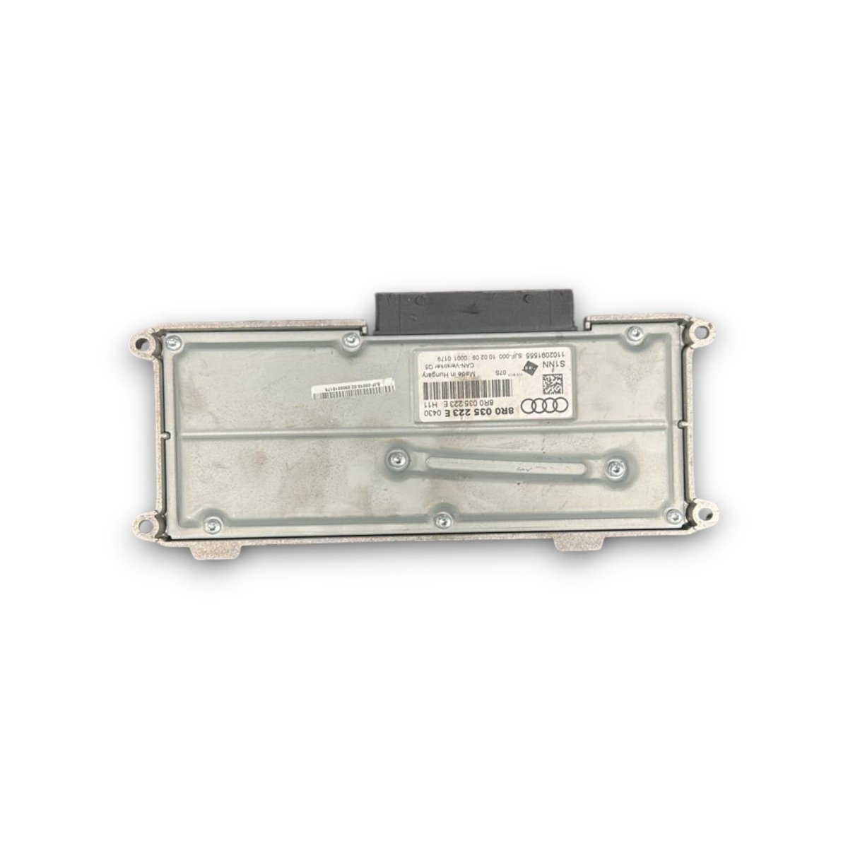 Centralina / amplificatore audio Audi A4 (B8) cod.8r0035223e (2007 > 2016) - F&P CRASH SRL - Ricambi Usati