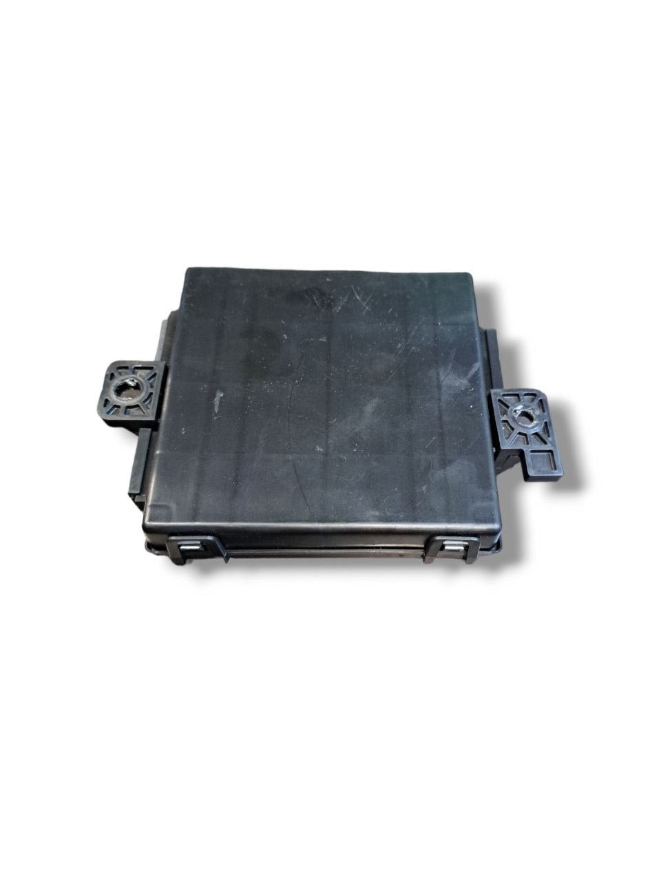 Centralina Antenna Jeep Renegade (2014>) COD:52054084 - F&P CRASH SRLS - Ricambi Usati