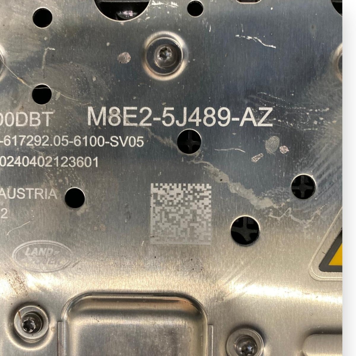 Centralina barra antirollio stabilizzatrice attiva anteriore Range Rover Vogue L460 3.0 Diesel / Hybrid (2022 - ) Cod: M8E2 - 5J489 - AZ - F&P CRASH SRL - Ricambi Usati