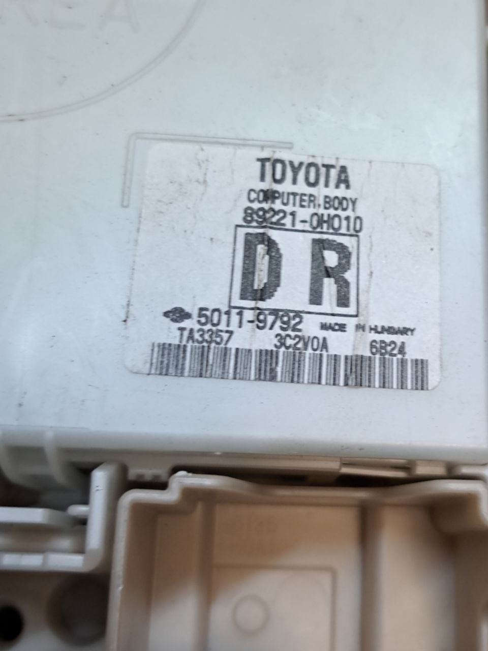 Centralina / Body Computer Toyota Aygo 1.0 Benzina (2015>) COD:89221 - 0H010 - F&P CRASH SRLS - Ricambi Usati