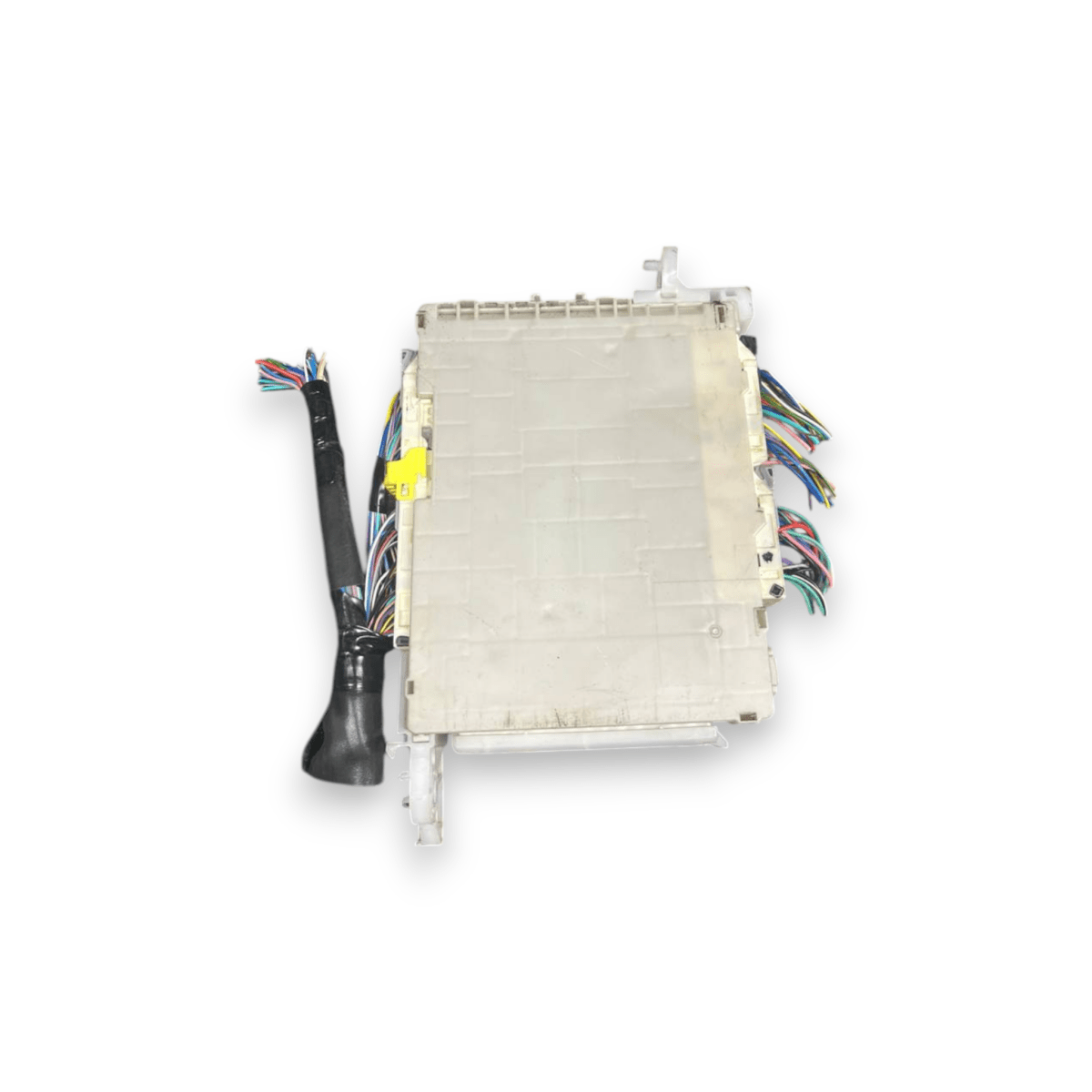 Centralina Body Computer Toyota Yaris III 1.5 Benzina - Hybrid (2011 al 2019) cod: 89221 - 0D470 - F&P CRASH SRLS - Ricambi Usati