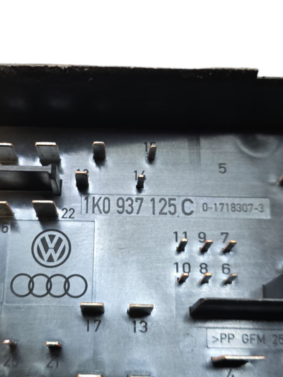 Centralina Body Computer Volkswagen Golf VI 2.0 Diesel ( 2008 - 2012 ) COD:1K0937125C - F&P CRASH SRLS - Ricambi Usati