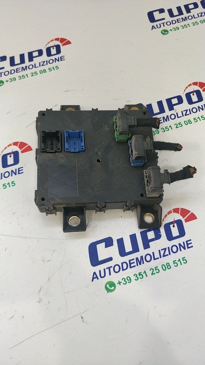 Centralina chiusura centralizzata Lancia Thesis cod 51736005 - F&amp;P CRASH SRLS - Ricambi Usati