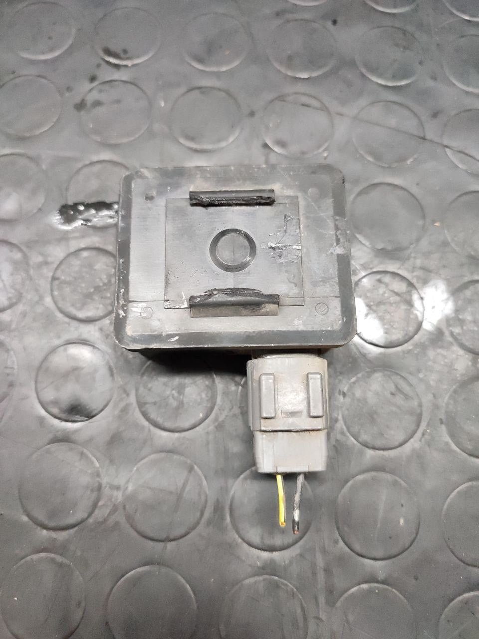 Centralina Chiusura Centralizzata Mazda CX-7 (2009) Cod:X1T59571 - F&P CRASH SRLS - Ricambi Usati