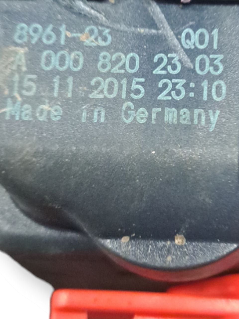 Centralina Chiusura sportello carburante Mercedes Classe C W205 COD:A0008202303 (2014 - 2021) - F&P CRASH SRLS - Ricambi Usati