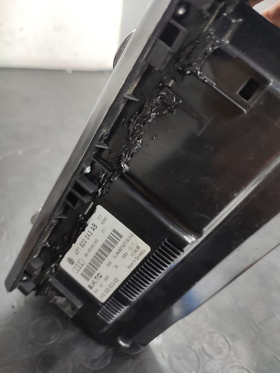 Centralina comandi clima bizona Audi A6 ( 4f - 2008 ) 3.0 tdi cod 4f1820043ab - F&P CRASH SRLS - Ricambi Usati