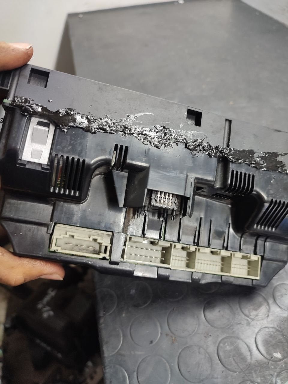 Centralina comandi clima bizona Audi A6 ( 4f - 2008 ) 3.0 tdi cod 4f1820043ab - F&P CRASH SRLS - Ricambi Usati