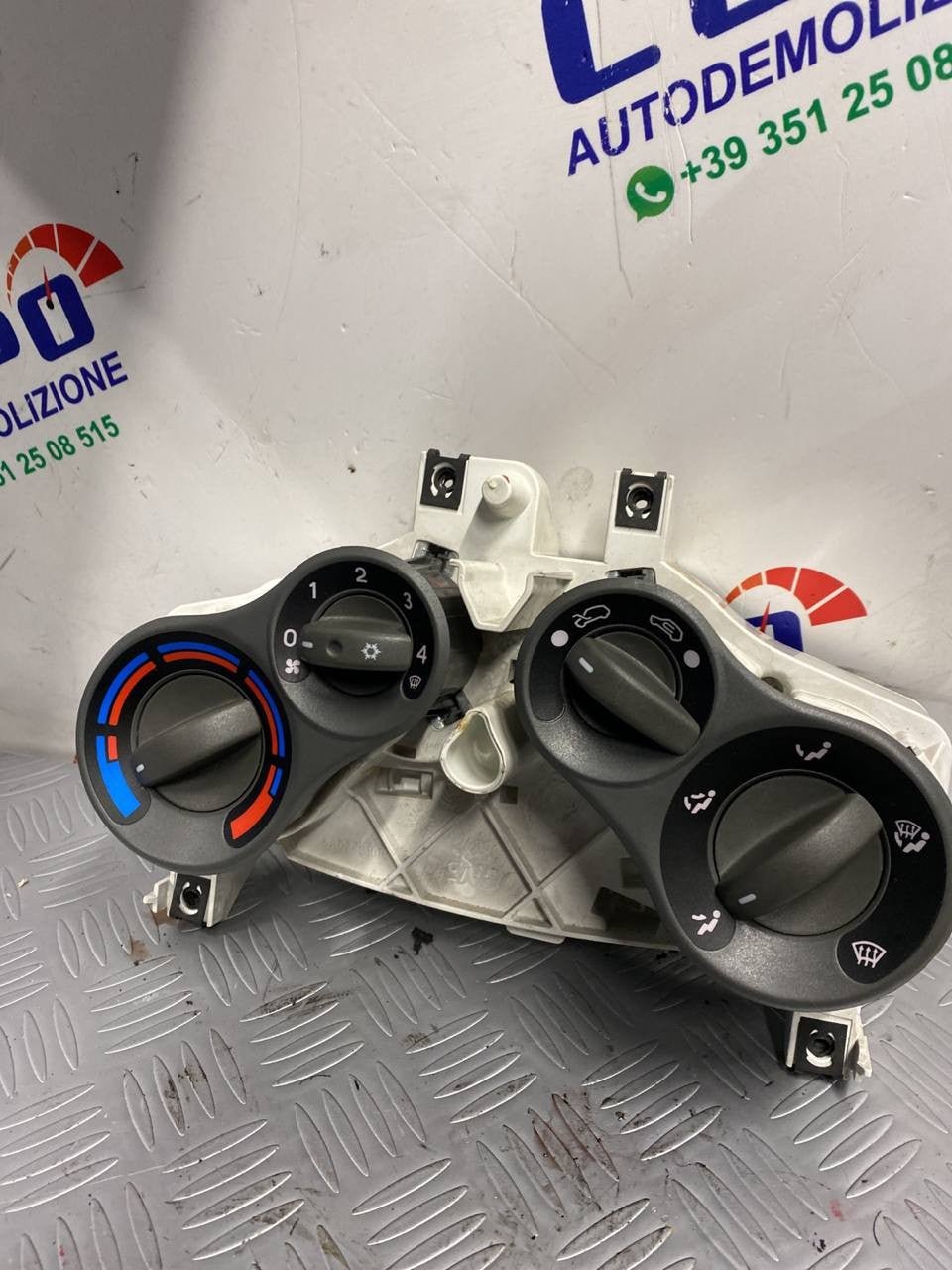 Centralina comandi clima Fiat panda 169 cod:5a0240100 - F&P CRASH SRLS - Ricambi Usati