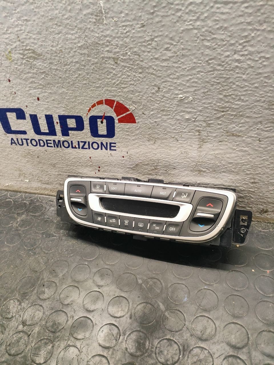 Centralina comandi clima Renault Scenic III ( 2013 ) cod 275100026R - F&P CRASH SRLS - Ricambi Usati