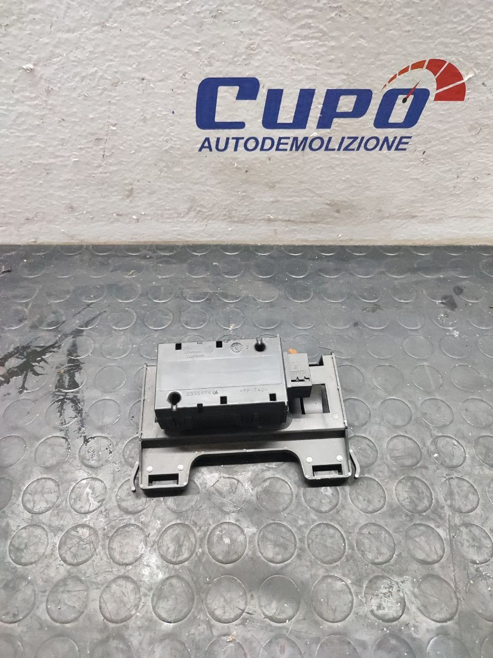Centralina Controllo Pressione Pneumatici Peugeot 5008 (2013) Cod:9807299980-02 - F&P CRASH SRLS - Ricambi Usati