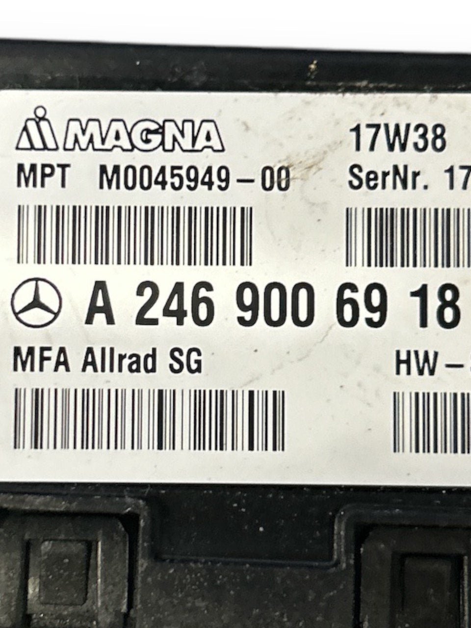Centralina Controllo Trazione Infiniti Q30 2.0 Diesel (2015 > 2019) cod.A2469006918 - F&P CRASH SRLS - Ricambi Usati