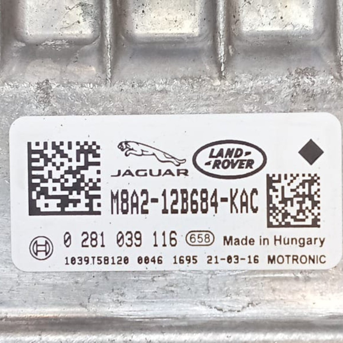Engine ECU control unit Land Rover Defender L 663 code. M8A2 - 12B684 - KAC 3.0 hybrid diesel (2019 >) - F&P CRASH SRL - Used Parts