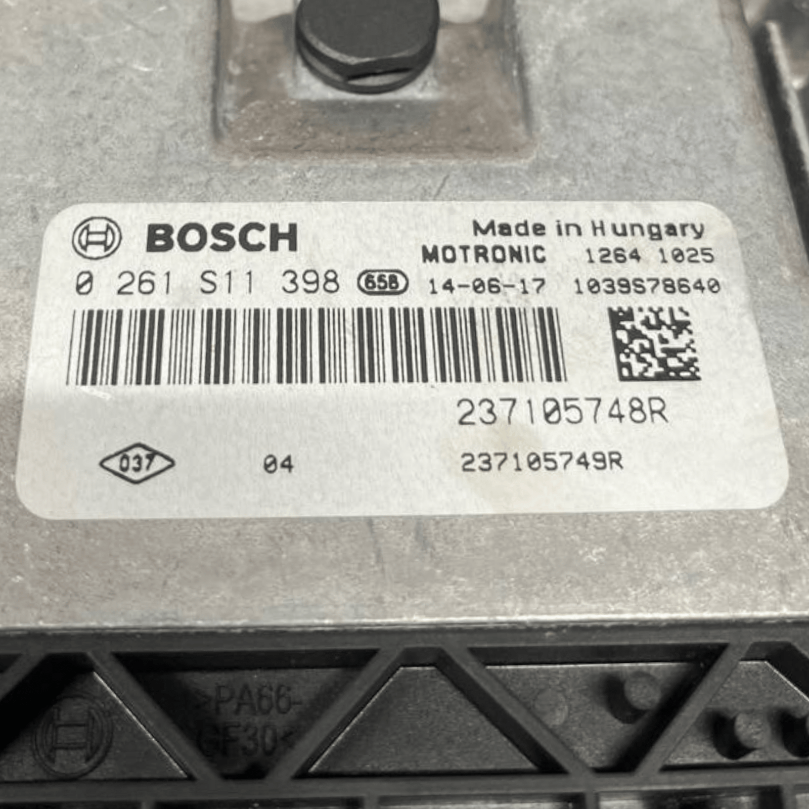 Centralina Ecu Motore Renault Twingo III 1.0 Benzina (2014 al 2024) cod: 237105748R / cod: 0261S11398 - F&P CRASH SRLS - Ricambi Usati