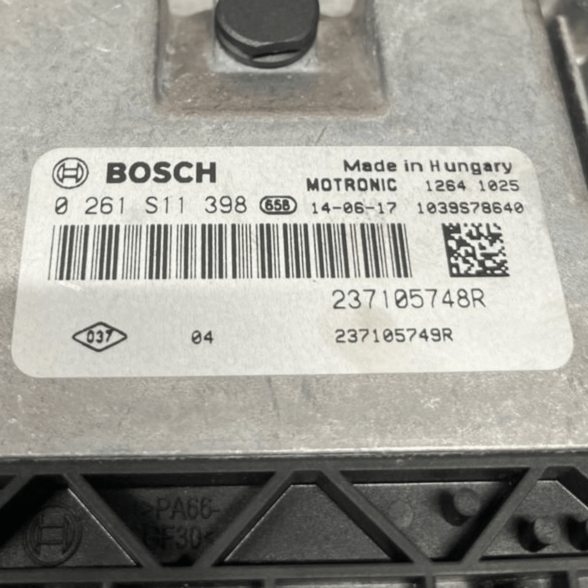 Centralina Ecu Motore Renault Twingo III 1.0 Benzina (2014 al 2024) cod: 237105748R / cod: 0261S11398 - F&P CRASH SRLS - Ricambi Usati