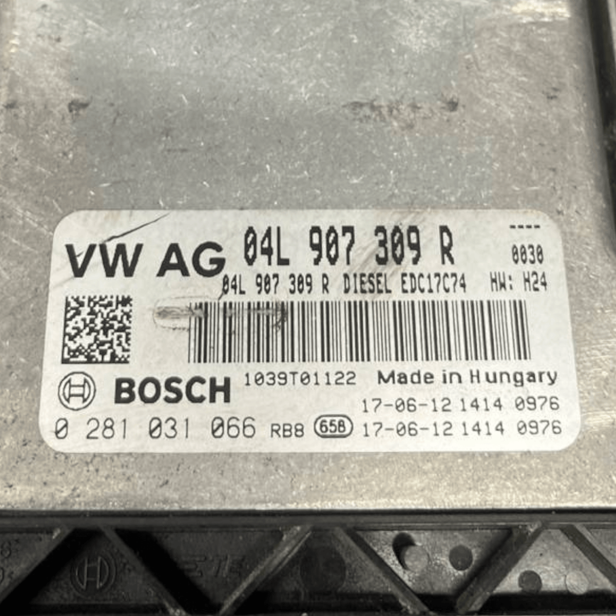 Centralina Ecu Motore Seat Leon III 2.0 Diesel (2012 al 2019) cod: 04L907309R / cod: 0281031066 - F&P CRASH SRLS - Ricambi Usati